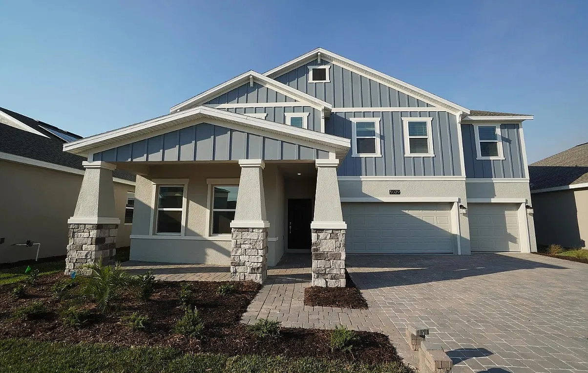 5029 Center Ct — Photo 1