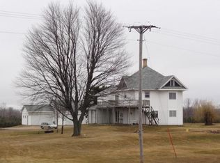 E6111 Trinity Ln, Manawa, WI 54949