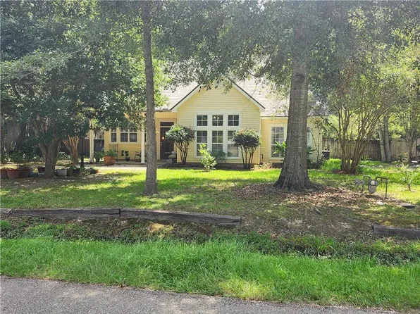 71202 Bryan St, Abita Springs, LA 70420