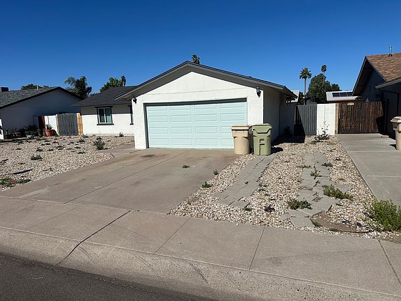 2nd image of 5038 W Morten Ave