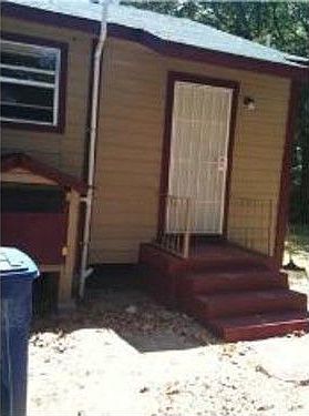 3rd image of 4022 Wallace Ave
