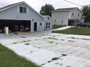 2720 Overlook Cir, Plattsmouth, NE 68048