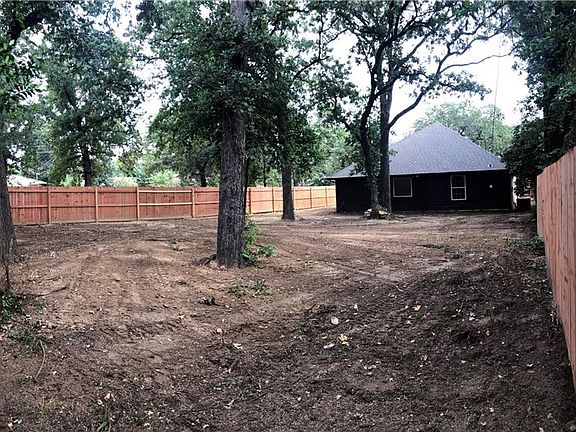 3rd image of 6821 Woodland Hills Dr