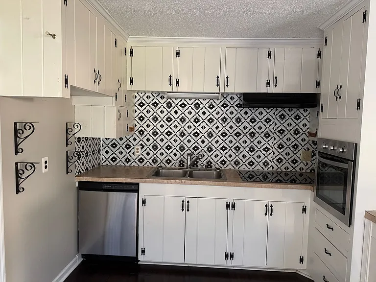 124 Roxie Ln — Photo 6