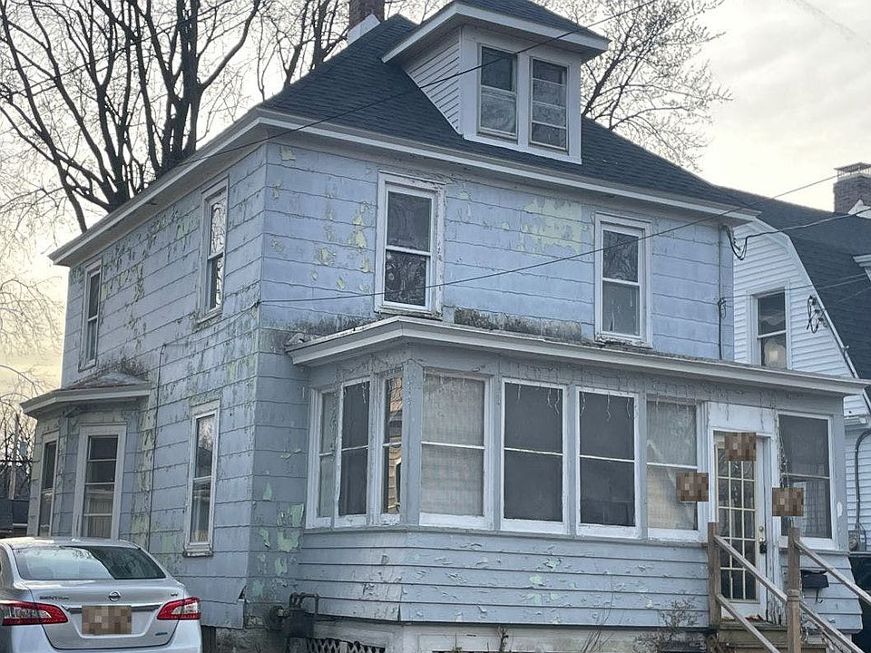 2nd image of 303 Glen Ave