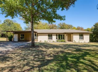 1709 Scotland Ave, Azle, TX 76020
