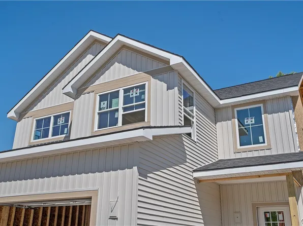 140 Arabica Ln, Liverpool, NY 13090