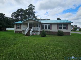 602 Temple Ave, Emporia, VA 23847