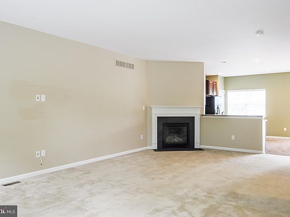 3rd image of 339 Latrobe Dr