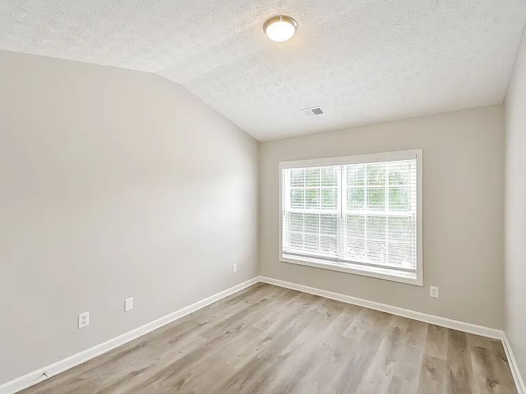 7050 Silver Bend Overlook — Photo 13