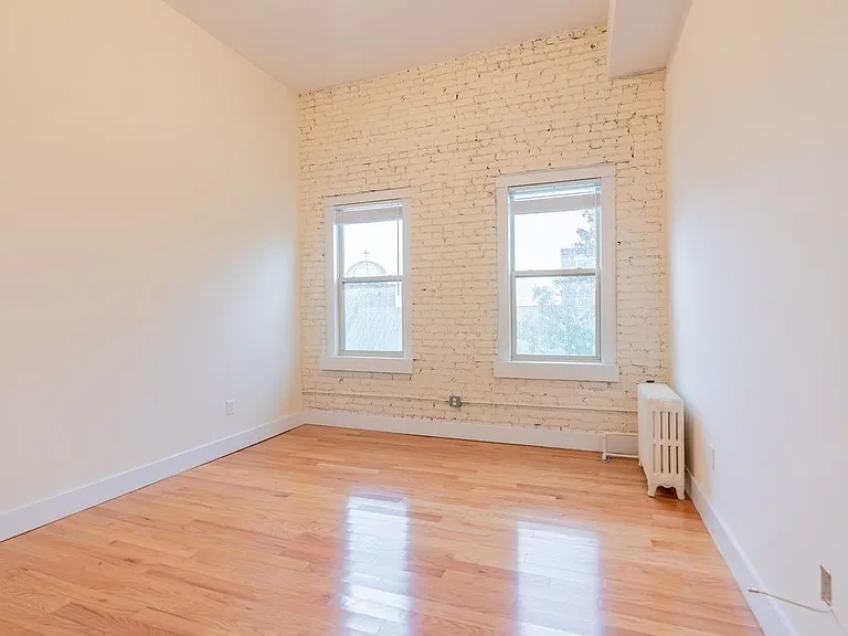 Magnolia Apartments — Photo 31