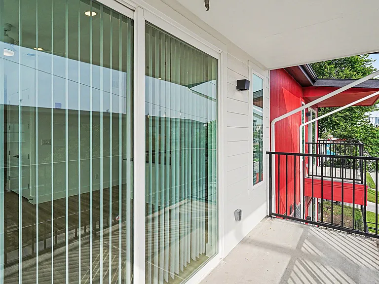 2217 N Fitzhugh Ave #301 — Photo 26