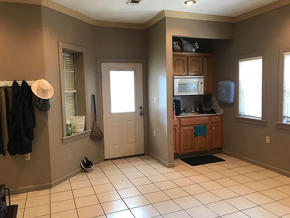 4th image of 1311 Whippoorwill Ln