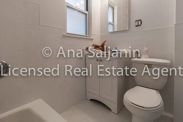 Rented by Citi Zone Realty | media 37