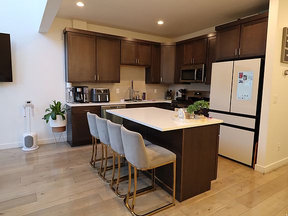 5th image of 11589 S Dorian Way W #140