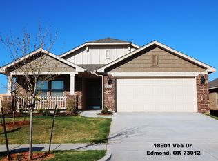 18901 Vea Dr, Edmond, OK 73012