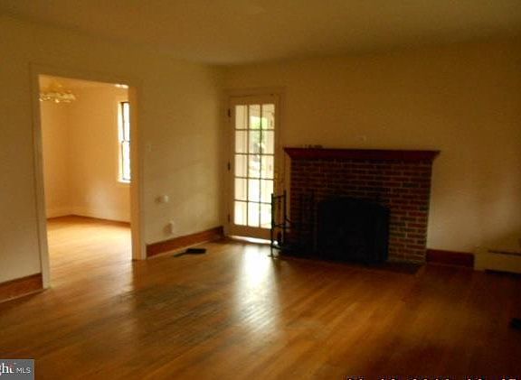2nd image of 13 Wakefield Ave