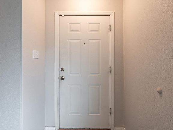 5th image of 11105 Miravista Pl SE