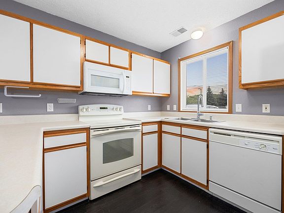 4th image of 3815 Vale Dr