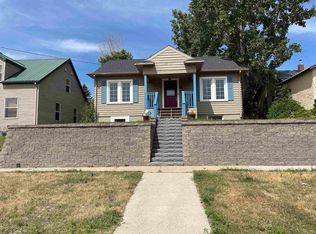 10 11th Ave NW, Minot, ND 58703