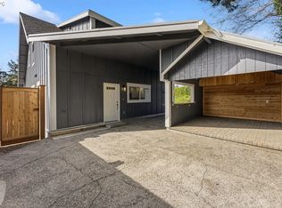 790 Oregon St #B, North Bend, OR 97459