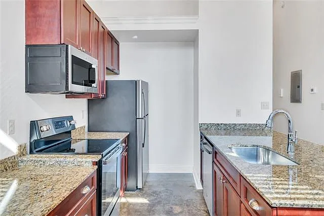 438 Dauphine St #1A — Photo 9