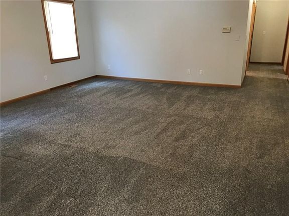 5th image of 2587 Oakmont Ct
