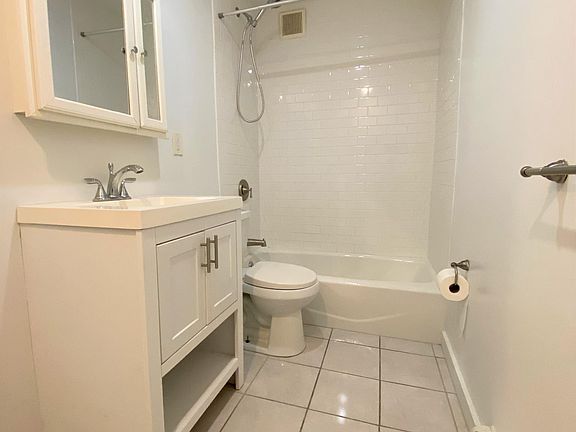 4th image of 106 Harrison Ave
