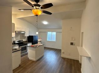 909 E Mission Rd, Fallbrook, CA 92028