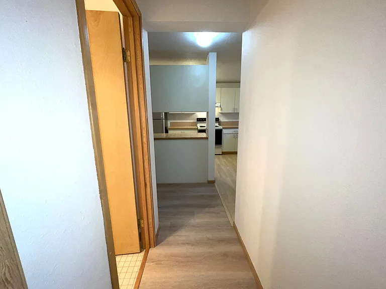 3433 McNary Pkwy #207 — Photo 24