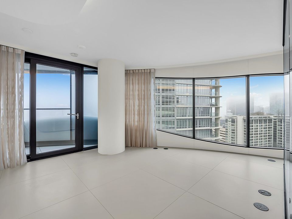 1st image of 1033 Nelson St #2207