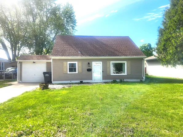 1408 Bismarck St, Green Bay, WI 54301