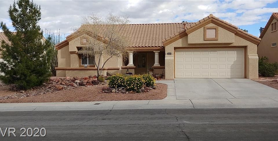 1st image of 2560 Golfside Dr