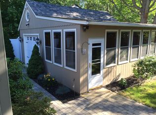 160 Main St, Scituate, RI 02831