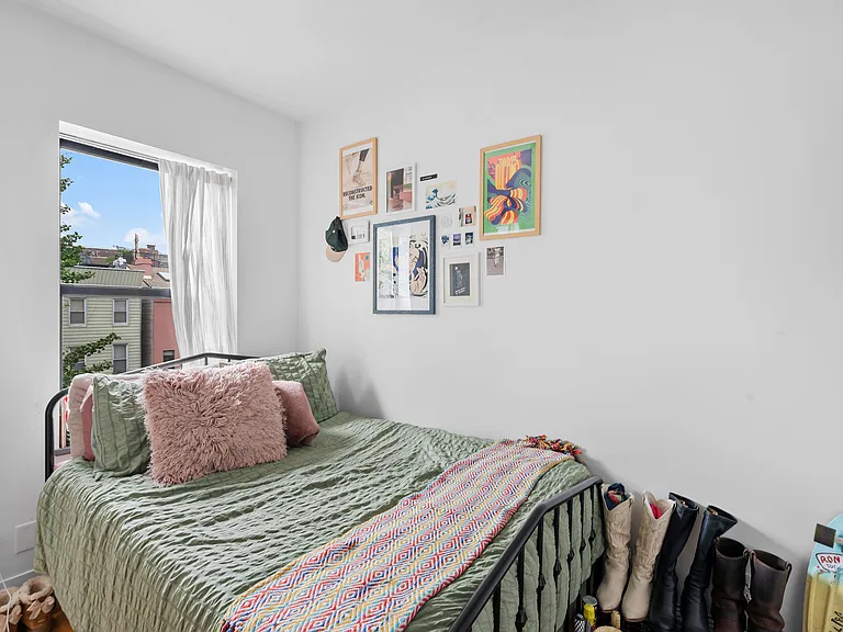 81 Clermont Ave #2 — Photo 11