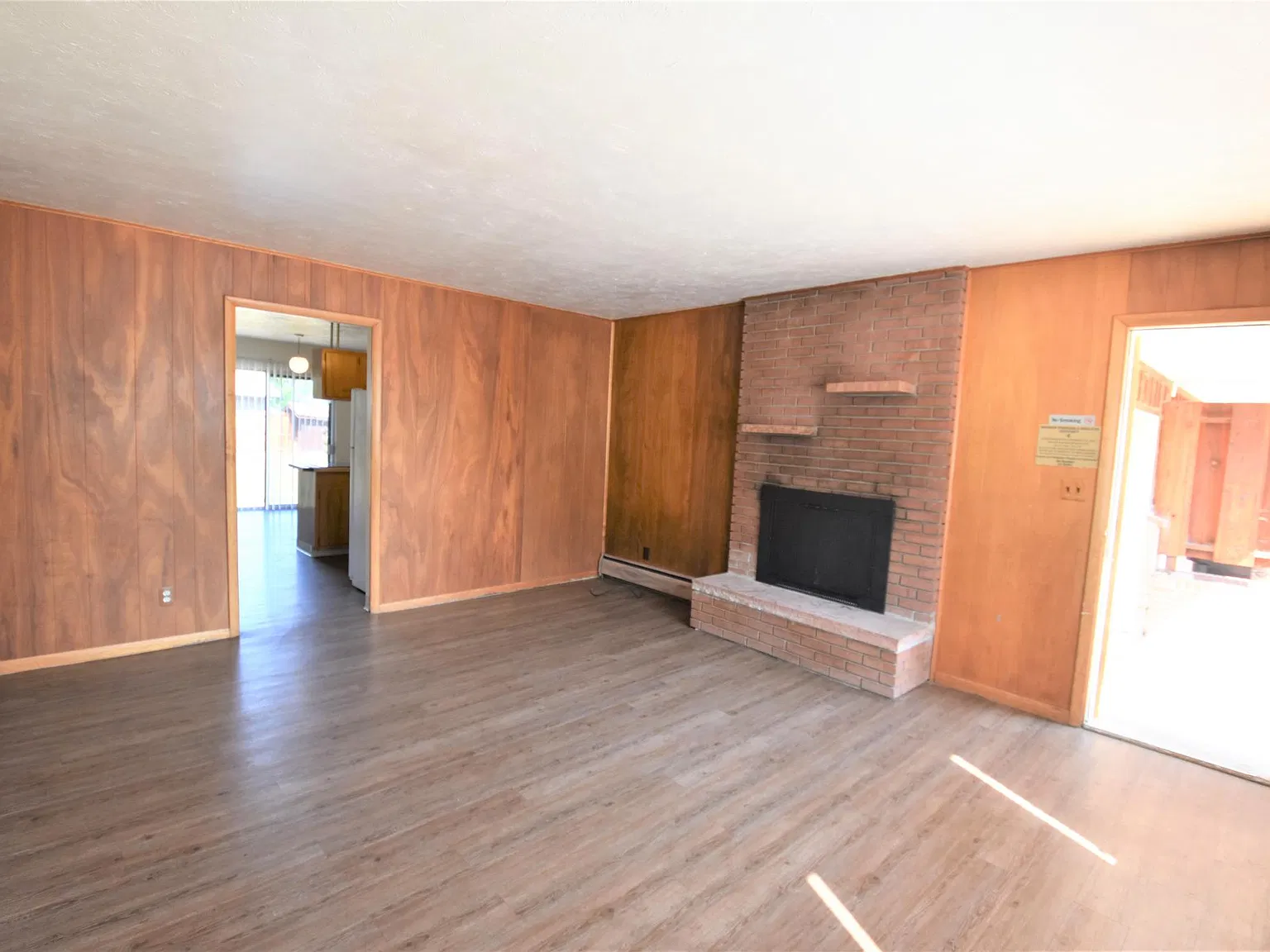 3 bed, 1.5 bath, 1210 sqft, $2,960 — Photo 4