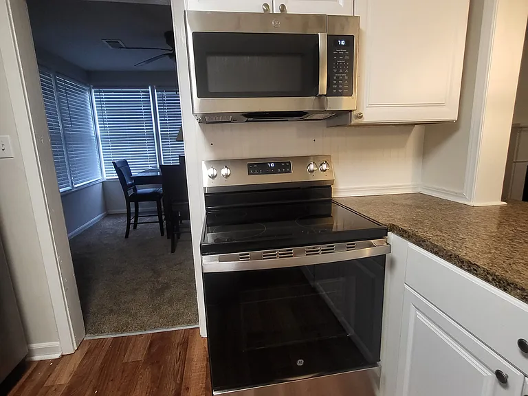 4015 Lakewood Dr — Photo 19