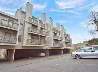1307 Wertland St APT C7, Charlottesville, VA 22903