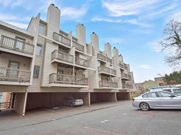 1307 Wertland St APT C7, Charlottesville, VA 22903