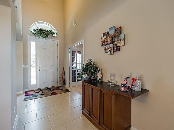 4th image of 1810 Citrus Blossom Dr