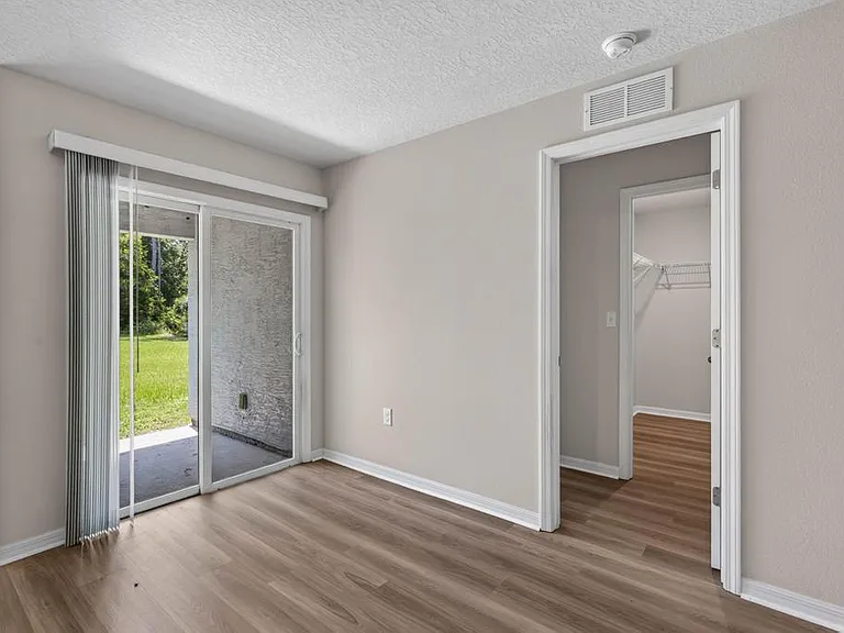 129 Wellwood Laneunit #B — Photo 18