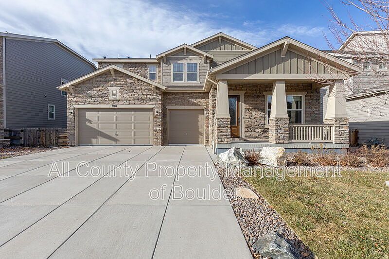 1st image of 908 Dinosaur Dr