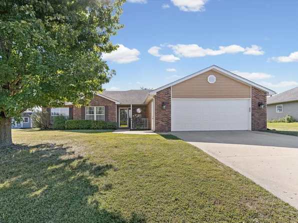 16895 Klinton Dr, Boonville, MO 65233