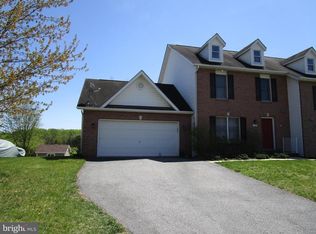 520 Gentry Ct, Westminster, MD 21157