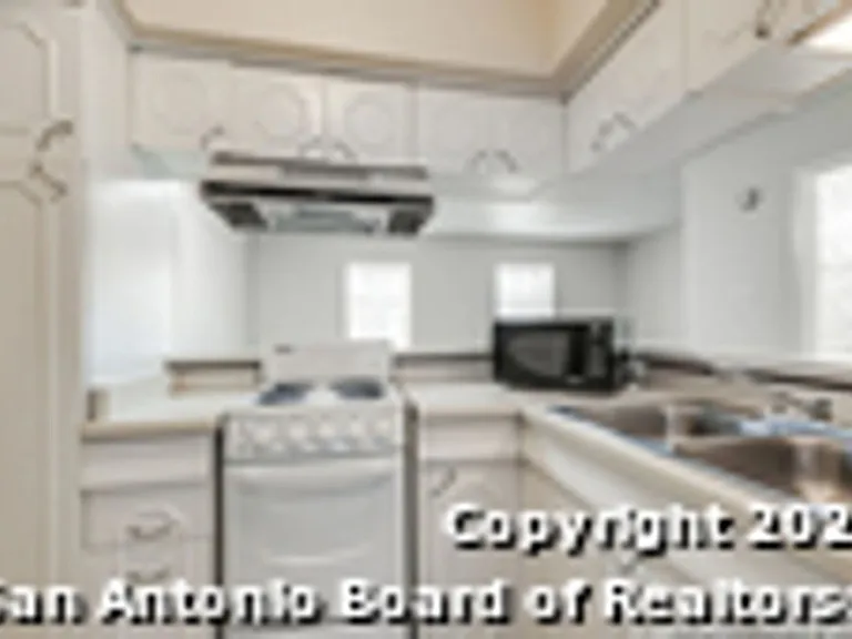 1045 Shook Ave #148 — Photo 4