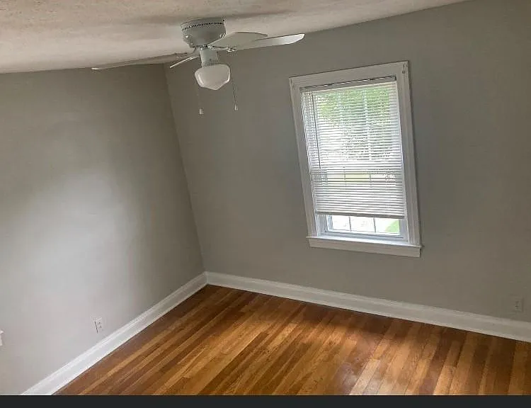 4705 Bellevue Ave #4 — Photo 5