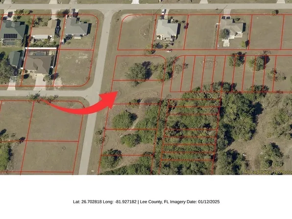 2719 NE 22nd Pl, Cape Coral, FL 33909