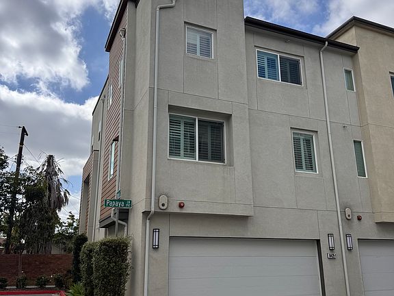 3rd image of 14420 Papaya Ln APT 1
