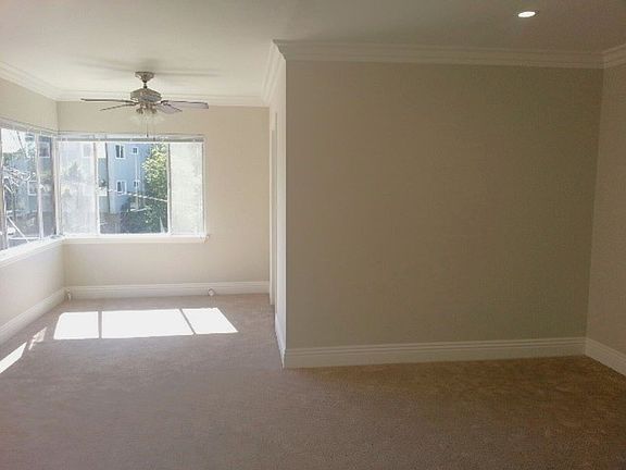 3rd image of 433 Adams St APT 3A
