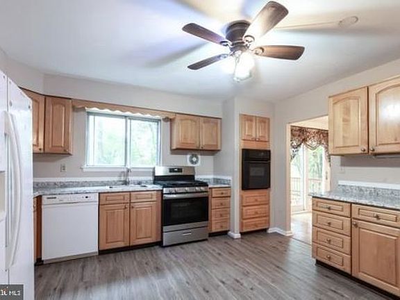 2nd image of 116 Panorama Dr